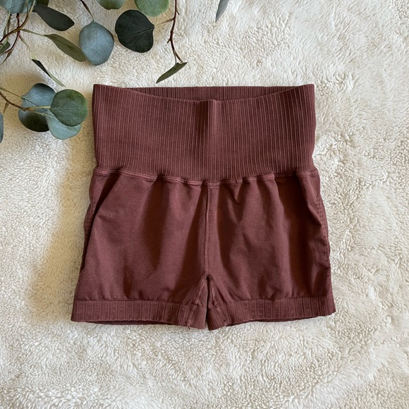 Free People • FP Movement Good Karma Running Shorts - Picture 7 of 15